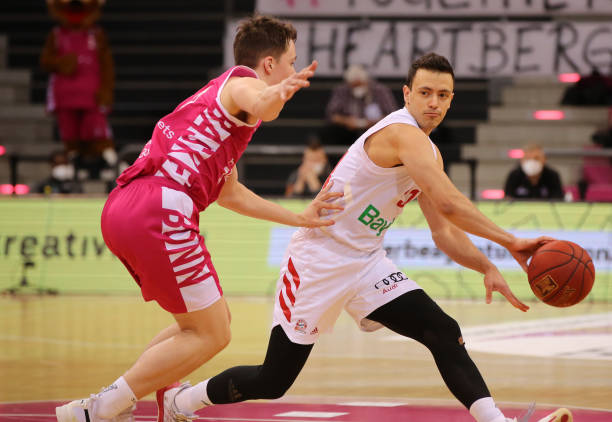 球队锋线的 球队锋线的