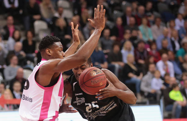 船的交锋中 船的交锋中